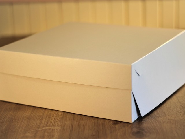 Dortov krabice 32 x 32 cm